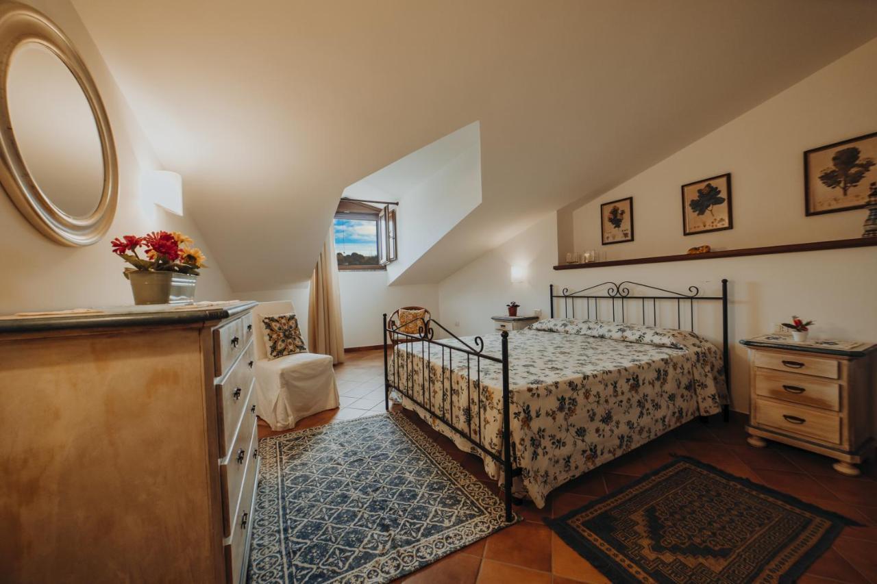 Aparthotel Residenza Golfo Degli Ulivi Caprioli Exterior foto