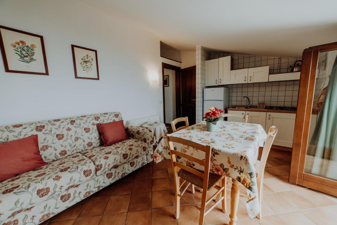 Aparthotel Residenza Golfo Degli Ulivi Caprioli Exterior foto