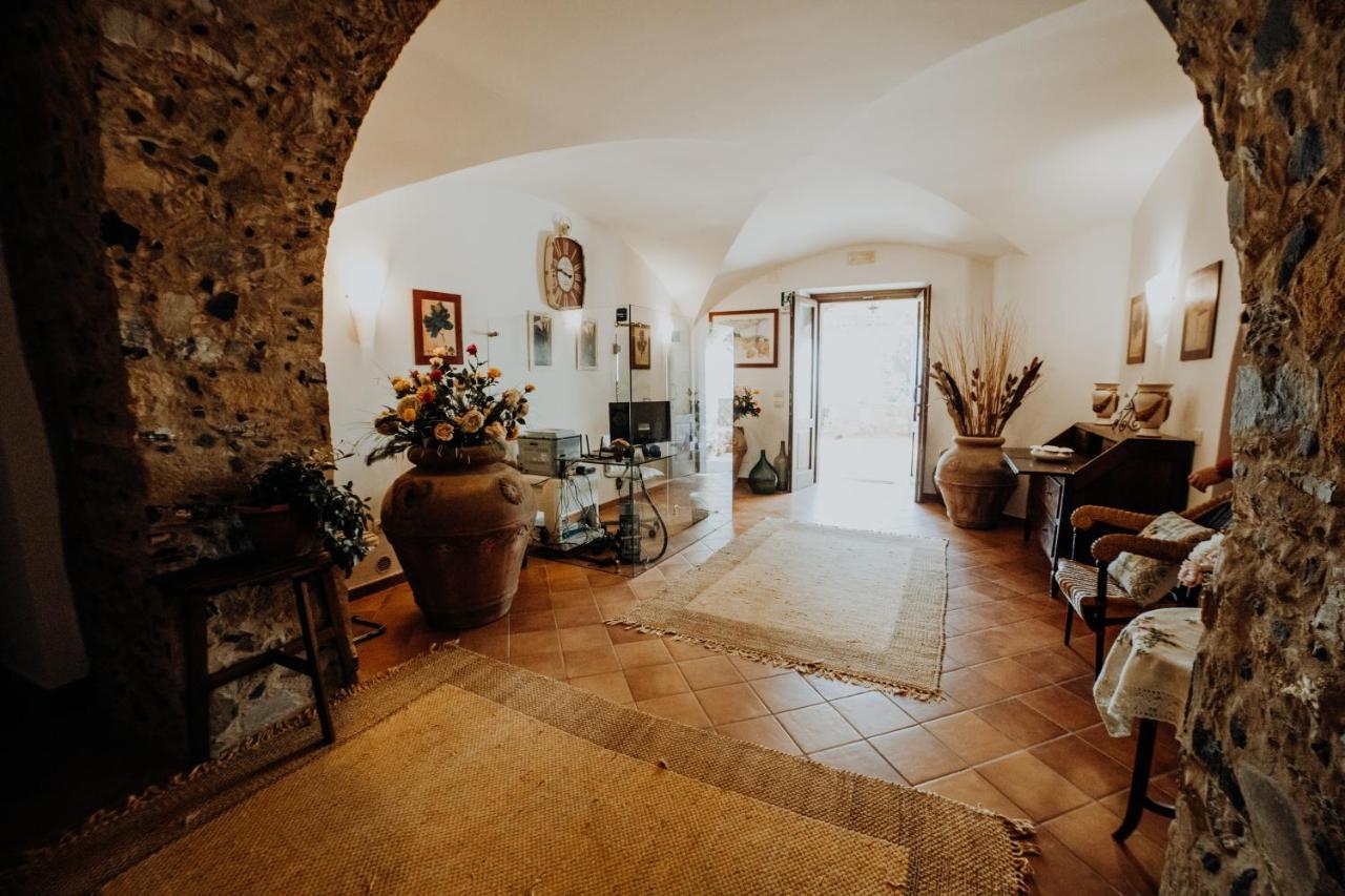 Aparthotel Residenza Golfo Degli Ulivi Caprioli Exterior foto