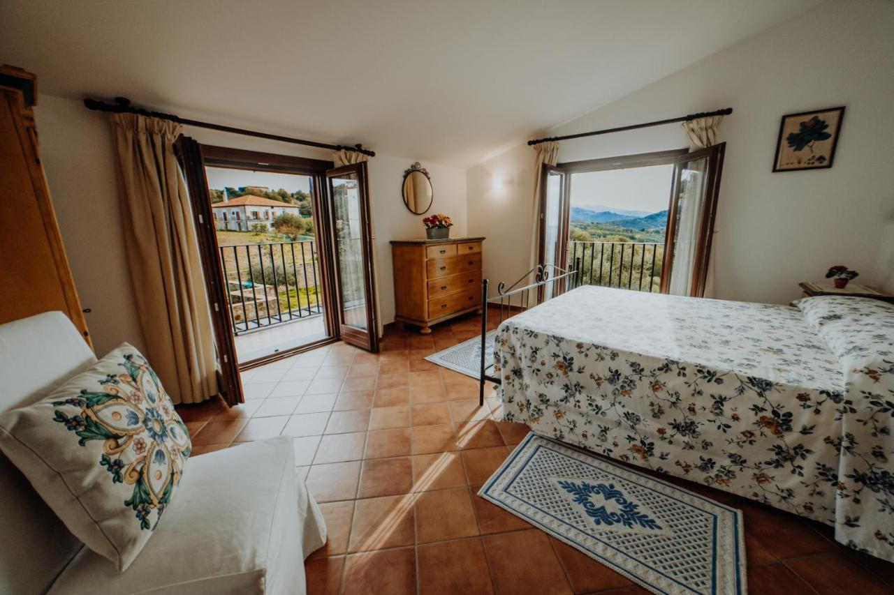 Aparthotel Residenza Golfo Degli Ulivi Caprioli Exterior foto
