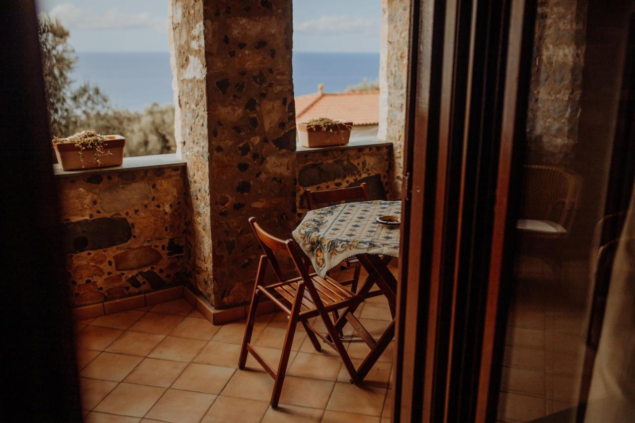 Aparthotel Residenza Golfo Degli Ulivi Caprioli Exterior foto