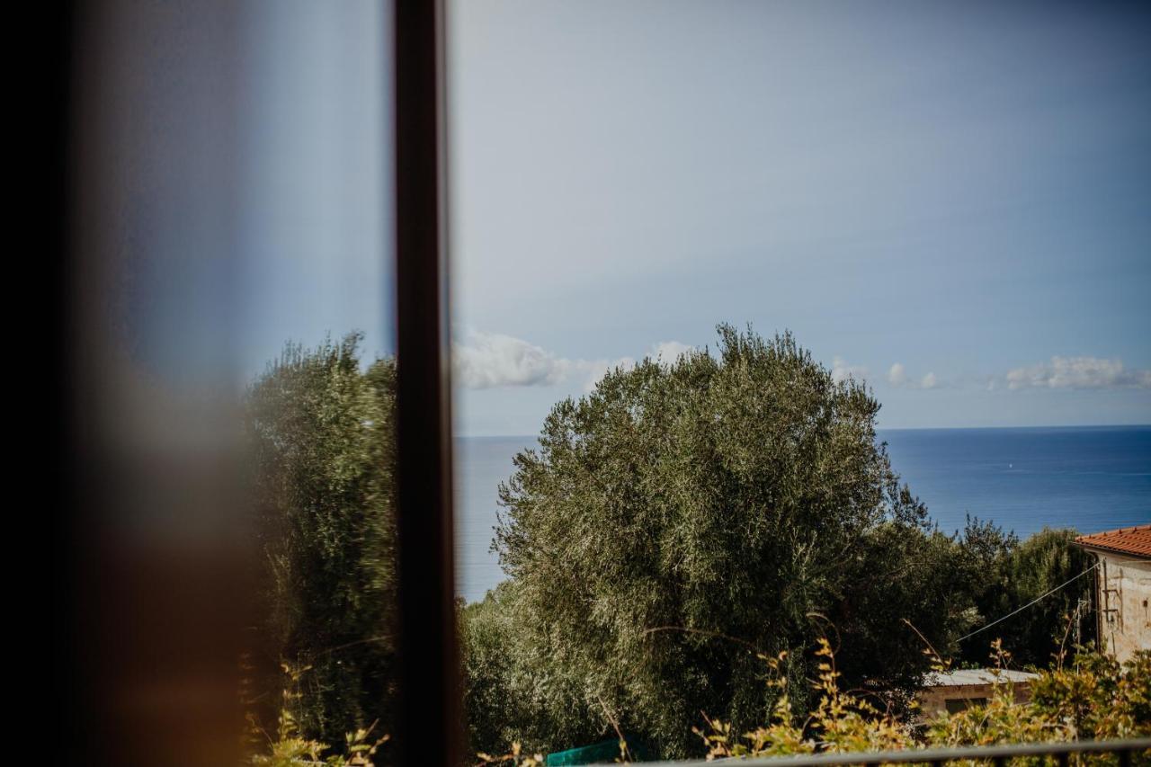 Aparthotel Residenza Golfo Degli Ulivi Caprioli Exterior foto