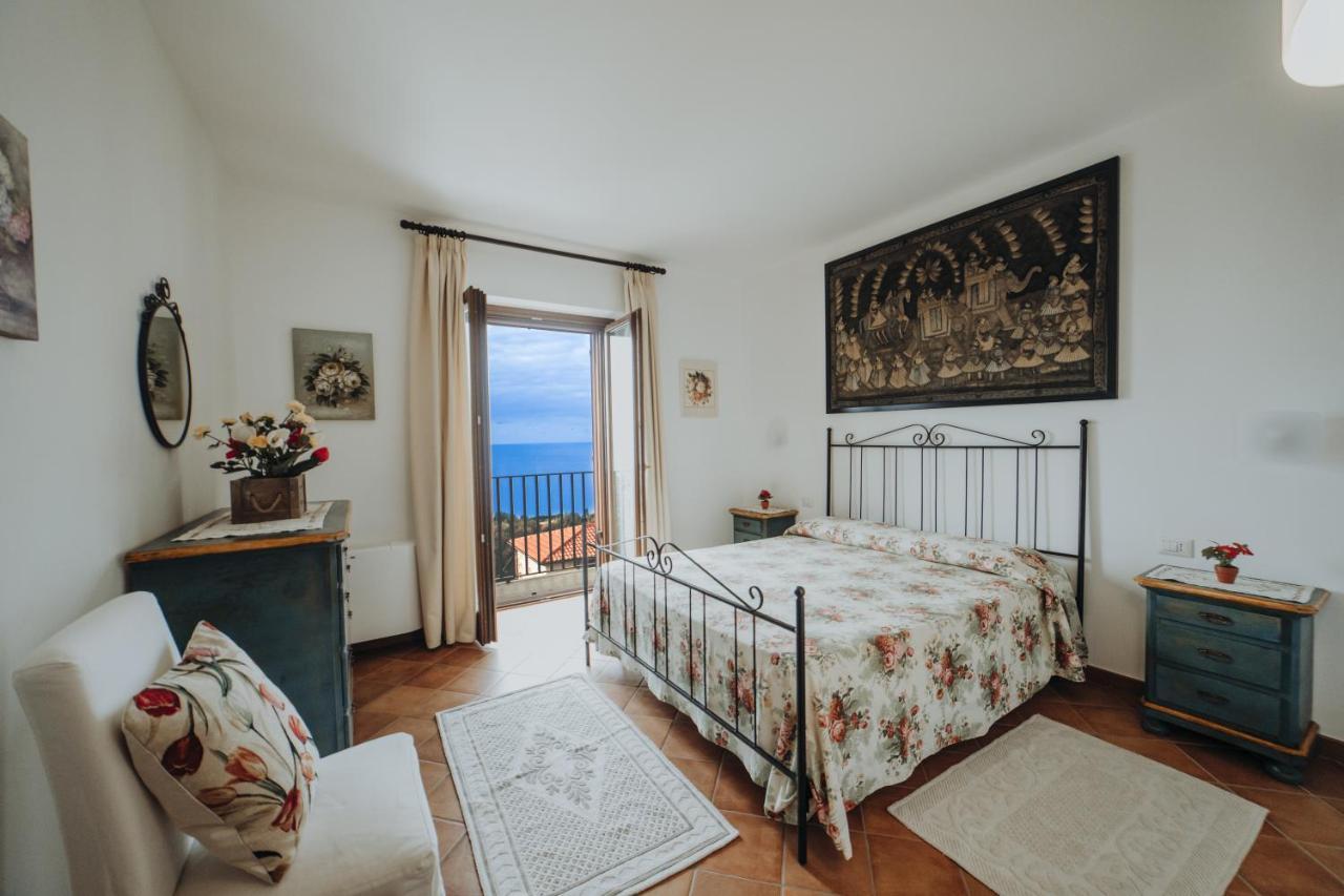 Aparthotel Residenza Golfo Degli Ulivi Caprioli Exterior foto