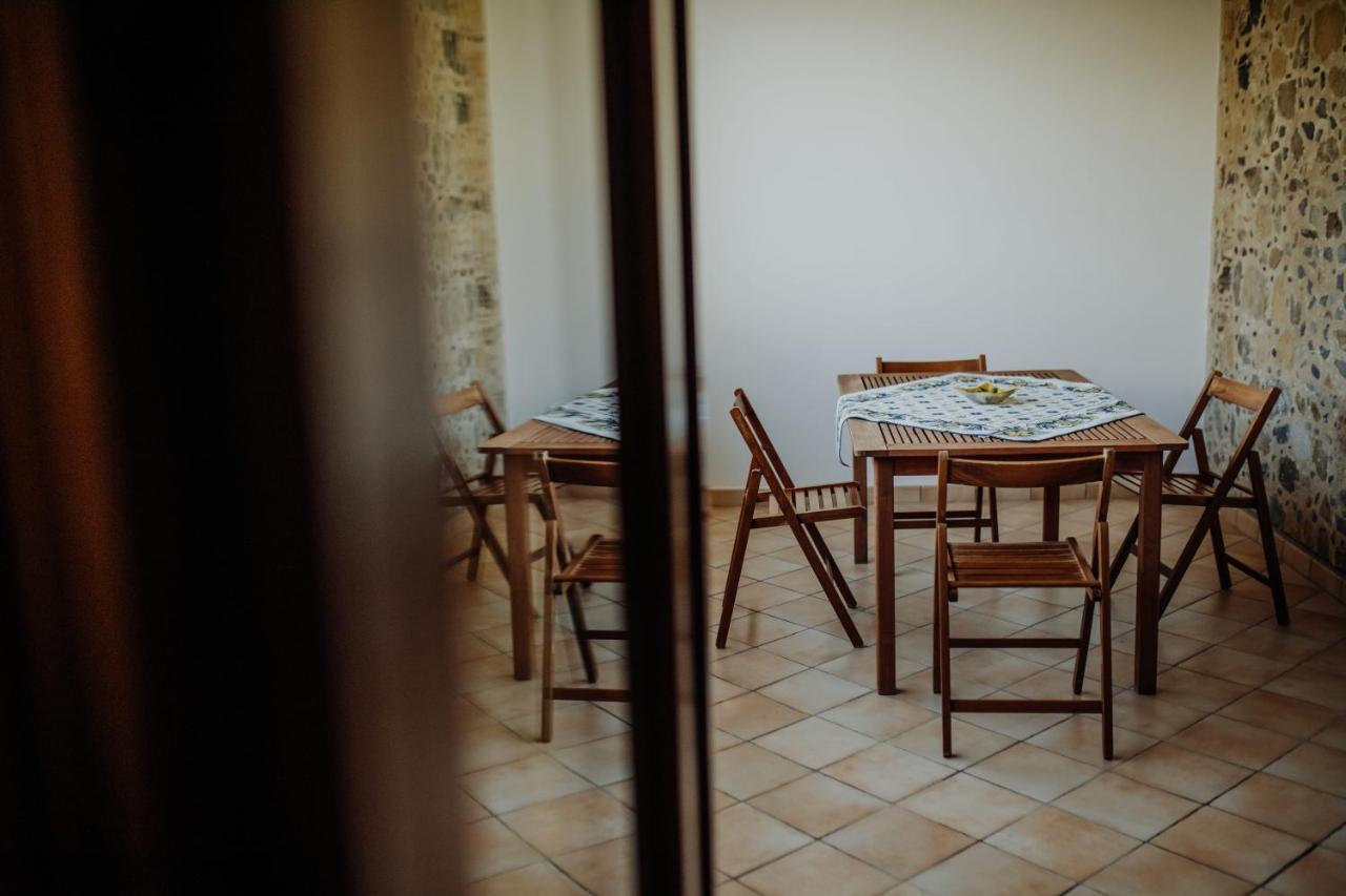 Aparthotel Residenza Golfo Degli Ulivi Caprioli Exterior foto