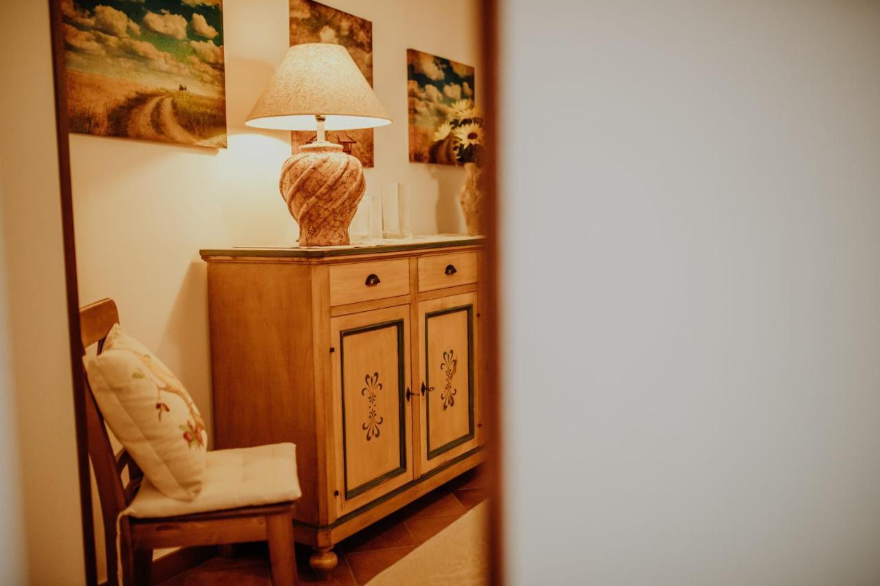 Aparthotel Residenza Golfo Degli Ulivi Caprioli Exterior foto
