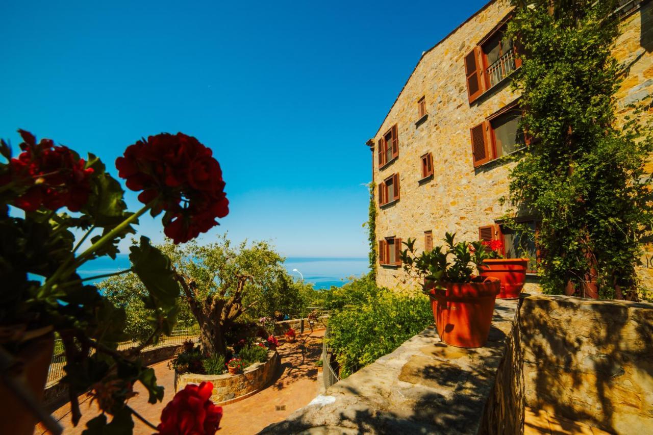 Aparthotel Residenza Golfo Degli Ulivi Caprioli Exterior foto